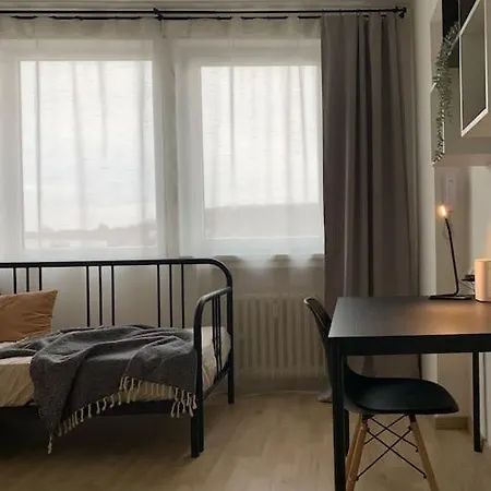 Modern Apartment *